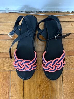 Gorgeous Black and Pink Caron Callahan Sandals